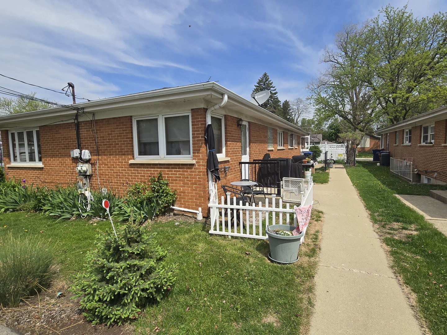 215-217 E Vermont Street