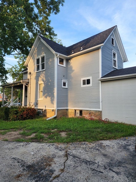 Tiny photo for 1961 Miner Street, Des Plaines, IL 60016 (MLS # 12735029)