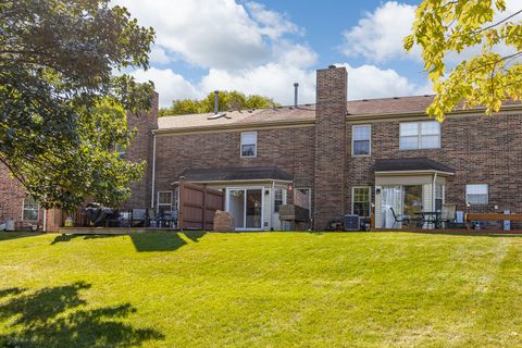 Tiny photo for 915 Carlisle Avenue, Westmont, IL 60559 (MLS # 12478257)