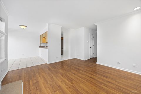 Tiny photo for 915 Carlisle Avenue, Westmont, IL 60559 (MLS # 12478257)