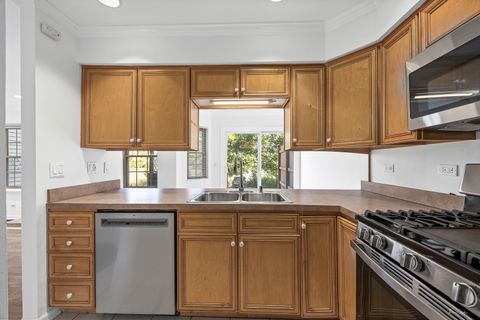 Tiny photo for 915 Carlisle Avenue, Westmont, IL 60559 (MLS # 12478257)