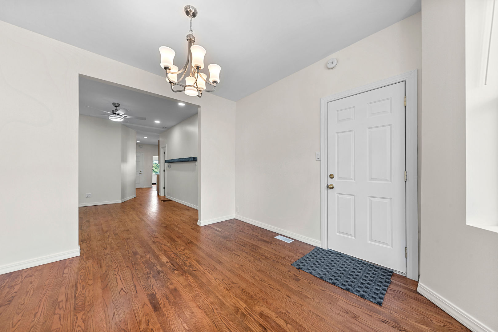 2630 N Hamlin Avenue 1