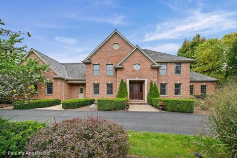 Photo of 2 Marbury Lane, Barrington Hills, IL 60010 (MLS # 12664234)