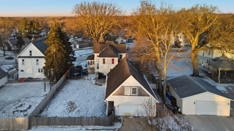 Tiny photo for 1023 S PEORIA Avenue, Dixon, IL 61021 (MLS # 12548030)