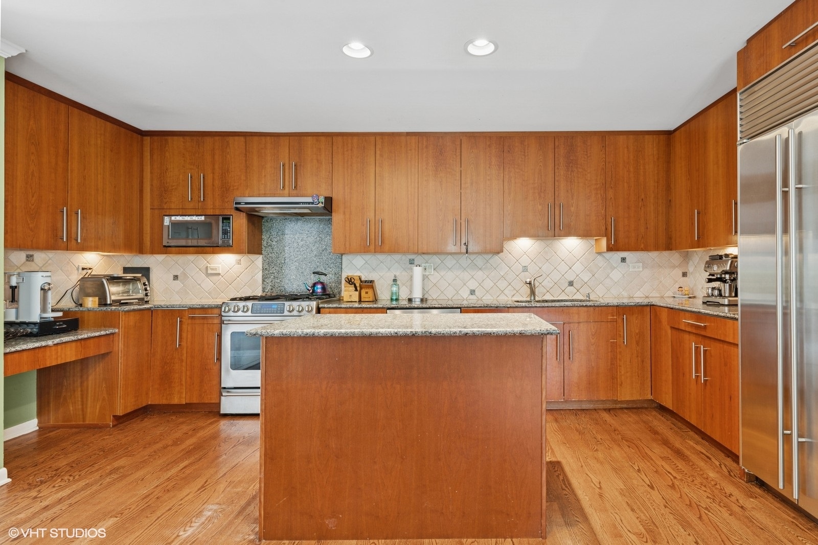 1430 Country Lane