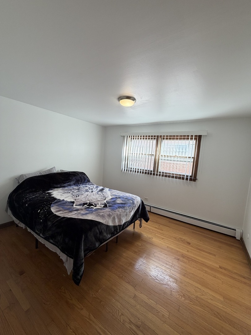 8652 S Leamington Street