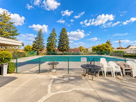 Tiny photo for 1313 Rebecca Road #104, Lombard, IL 60148 (MLS # 12787394)