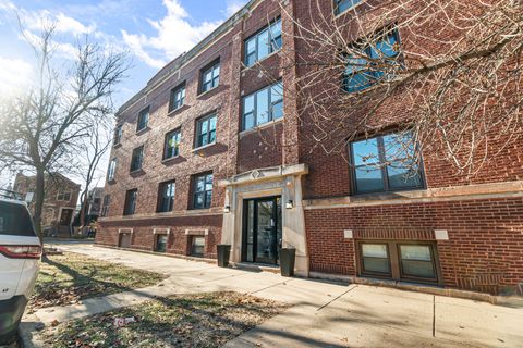 3904 N WOLCOTT Avenue 2 Chicago IL 60613