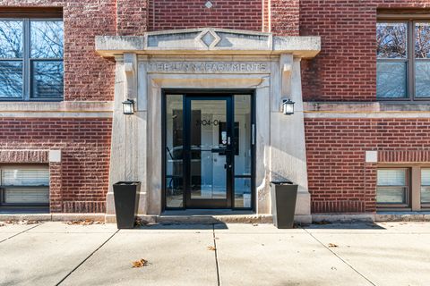 Tiny photo for 3904 N WOLCOTT Avenue #2, Chicago, IL 60613 (MLS # 12545375)