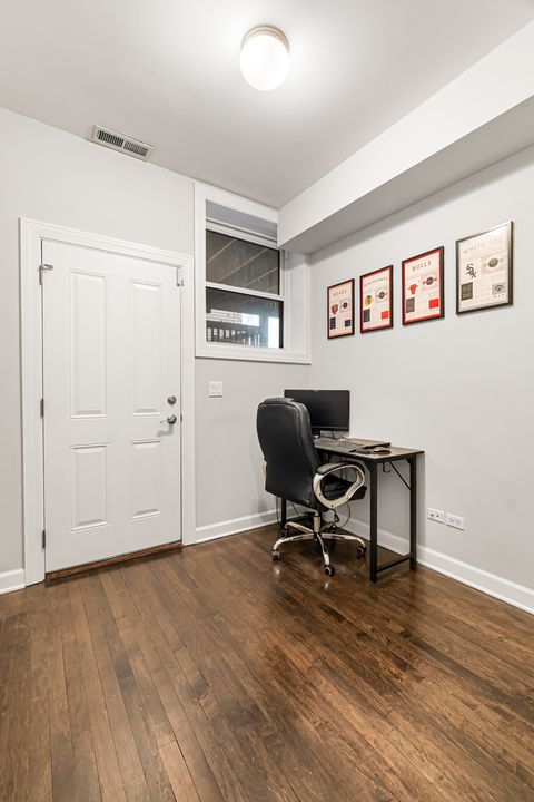 Tiny photo for 3904 N WOLCOTT Avenue #2, Chicago, IL 60613 (MLS # 12545375)