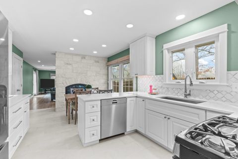 Tiny photo for 346 Spruce Avenue, Lake Forest, IL 60045 (MLS # 12609823)