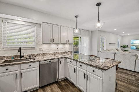 Tiny photo for 14210 S Lakeridge Drive, Plainfield, IL 60544 (MLS # 12642643)