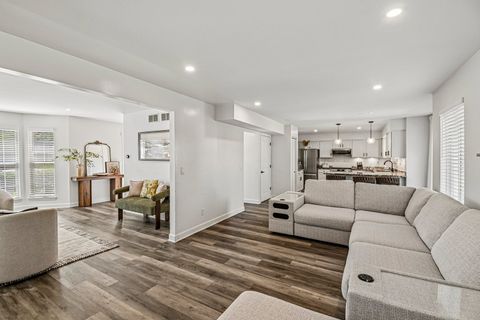 Tiny photo for 14210 S Lakeridge Drive, Plainfield, IL 60544 (MLS # 12642643)