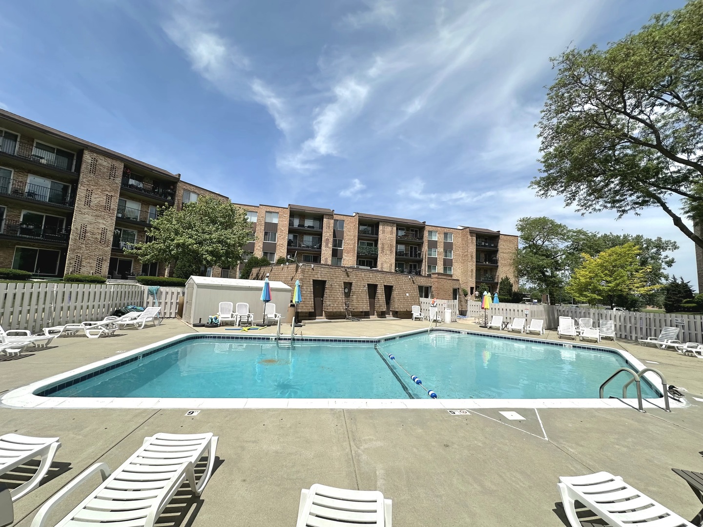 500 W Huntington Commons Road 157