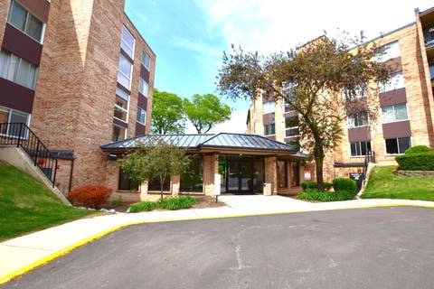 500 W Huntington Commons Road Unit 157, Mount Prospect, IL 60056 - #: 12659527