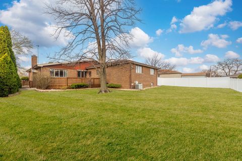 Tiny photo for 8847 Meade Avenue, Oak Lawn, IL 60453 (MLS # 12611267)