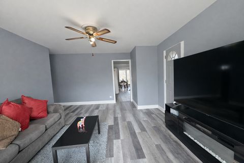 Tiny photo for Rolling Meadows, IL 60008 (MLS # 12601205)