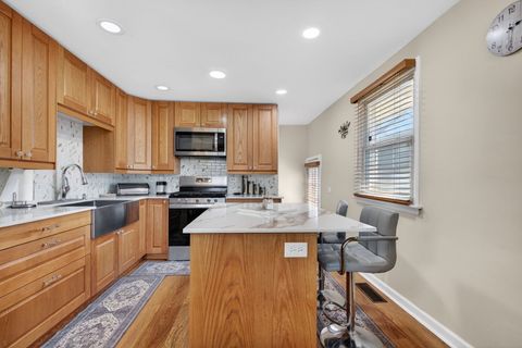 Tiny photo for 16827 GLEN OAKS Drive, Country Club Hills, IL 60478 (MLS # 12595110)