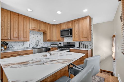 Tiny photo for 16827 GLEN OAKS Drive, Country Club Hills, IL 60478 (MLS # 12595110)