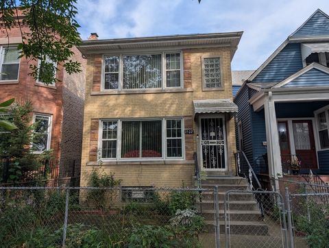 1502 W Hollywood Avenue 2 Chicago IL 60660