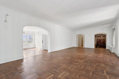 Tiny photo for 421 W Melrose Street #21AD, Chicago, IL 60657 (MLS # 12442695)