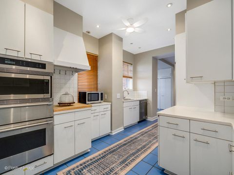 Tiny photo for 421 W Melrose Street #21AD, Chicago, IL 60657 (MLS # 12442695)