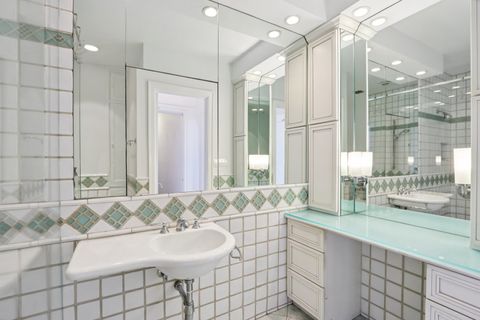 Tiny photo for 421 W Melrose Street #21AD, Chicago, IL 60657 (MLS # 12442695)