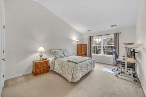 Tiny photo for Vernon Hills, IL 60061 (MLS # 12571611)