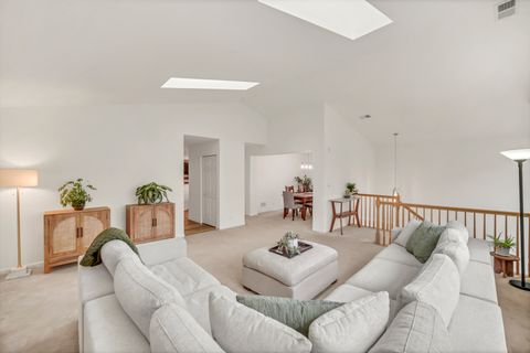 Tiny photo for Vernon Hills, IL 60061 (MLS # 12571611)