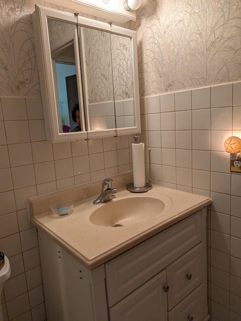 Tiny photo for 2315 E OLIVE Street #2G, Arlington Heights, IL 60004 (MLS # 12451475)