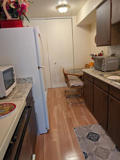 Tiny photo for 2315 E OLIVE Street #2G, Arlington Heights, IL 60004 (MLS # 12451475)