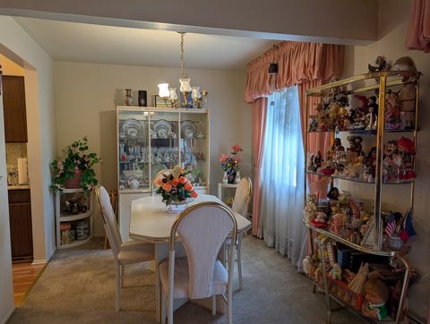 Tiny photo for 2315 E OLIVE Street #2G, Arlington Heights, IL 60004 (MLS # 12451475)