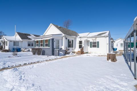 Tiny photo for 817 W Madison Street, Pontiac, IL 61764 (MLS # 12546621)