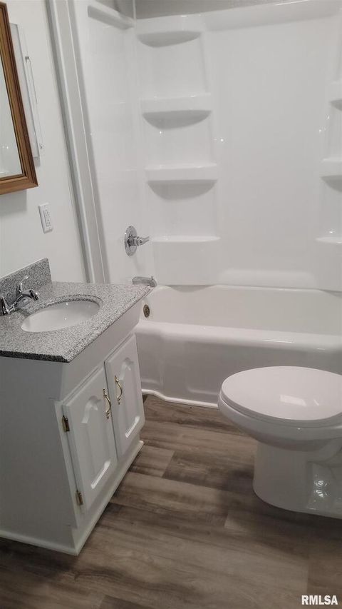 Tiny photo for 211 W Bryan Street, Herrin, IL 62948 (MLS # EB456944)