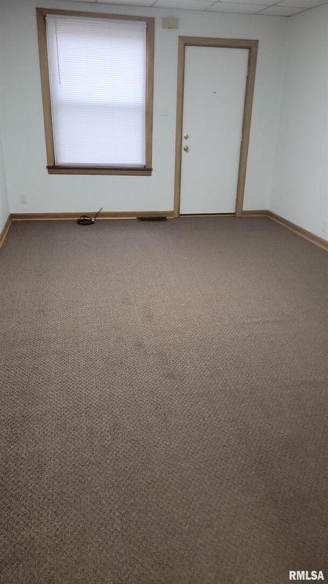 Tiny photo for 211 W Bryan Street, Herrin, IL 62948 (MLS # EB456944)