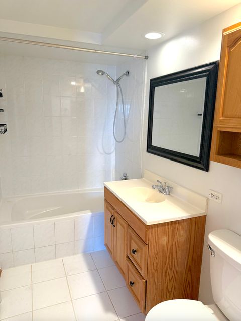 Tiny photo for 9407 S Roberts Road #3SE, Hickory Hills, IL 60457 (MLS # 12565788)