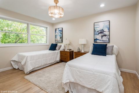 Tiny photo for 725 Locust Road, Wilmette, IL 60091 (MLS # 12489371)