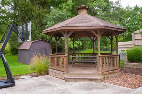 Tiny photo for 2705 Colonial Drive, Elgin, IL 60124 (MLS # 12381841)
