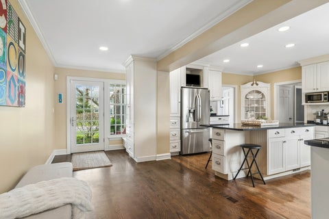 Tiny photo for 630 S Beverly Lane, Arlington Heights, IL 60005 (MLS # 12742684)