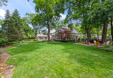 Tiny photo for 630 S Beverly Lane, Arlington Heights, IL 60005 (MLS # 12742684)