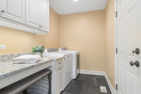 Tiny photo for 630 S Beverly Lane, Arlington Heights, IL 60005 (MLS # 12742684)