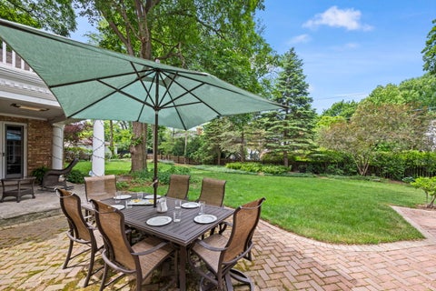 Tiny photo for 630 S Beverly Lane, Arlington Heights, IL 60005 (MLS # 12742684)
