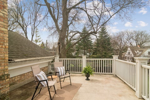 Tiny photo for 630 S Beverly Lane, Arlington Heights, IL 60005 (MLS # 12742684)