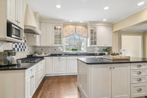 Tiny photo for 630 S Beverly Lane, Arlington Heights, IL 60005 (MLS # 12742684)