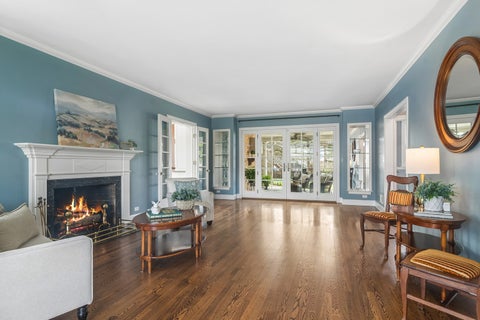 Tiny photo for 630 S Beverly Lane, Arlington Heights, IL 60005 (MLS # 12742684)