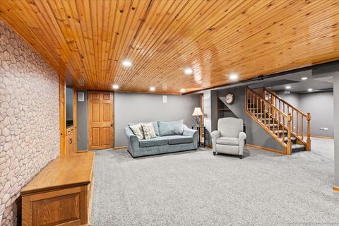 Tiny photo for 9955 S Hamilton Avenue, Chicago, IL 60643 (MLS # 12607181)