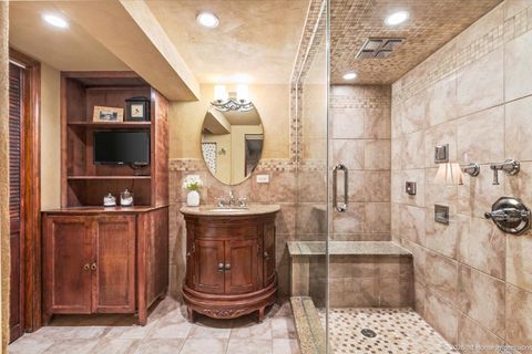 Tiny photo for 9955 S Hamilton Avenue, Chicago, IL 60643 (MLS # 12607181)