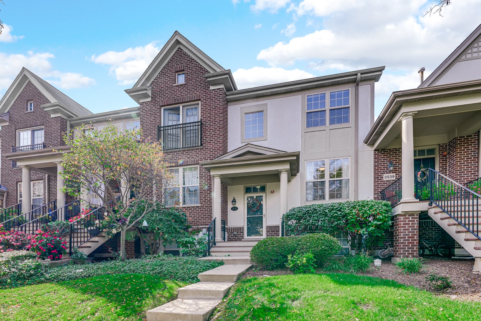 2537 Waterbury Lane