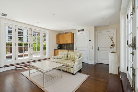 Tiny photo for 446 W Huron Street, Chicago, IL 60654 (MLS # 12502577)