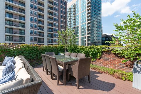 Tiny photo for 446 W Huron Street, Chicago, IL 60654 (MLS # 12502577)